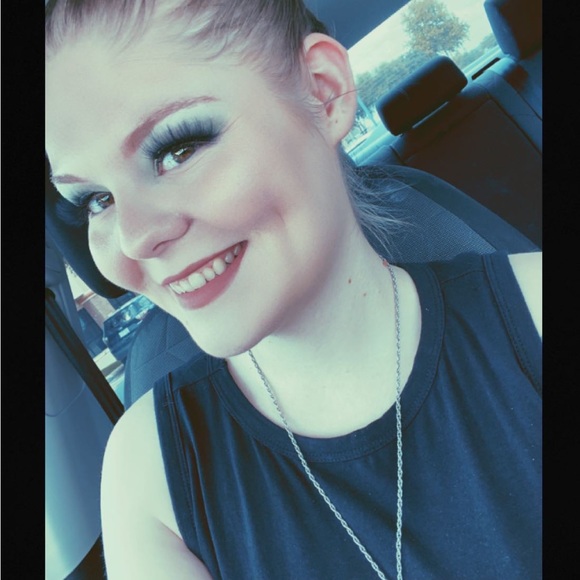 Meet your Posher, Dharma - Picture 7 of 10